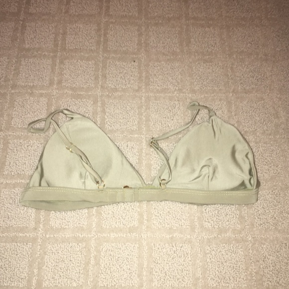 Bikini - Picture 4 of 5